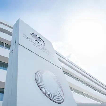Doubletree By Hilton Hotell