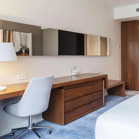 Doubletree By Hilton Hotel