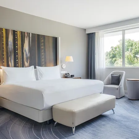 Doubletree By Hilton Hotel