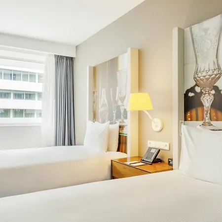 Doubletree By Hilton Breslau