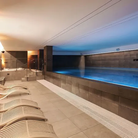 Doubletree By Hilton Hotel