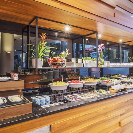 Doubletree By Hilton فندق