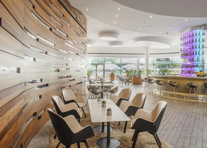 Doubletree By Hilton 5*