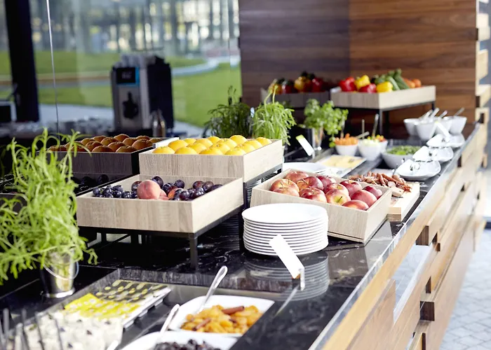 Ξενοδοχείο Doubletree By Hilton 5*